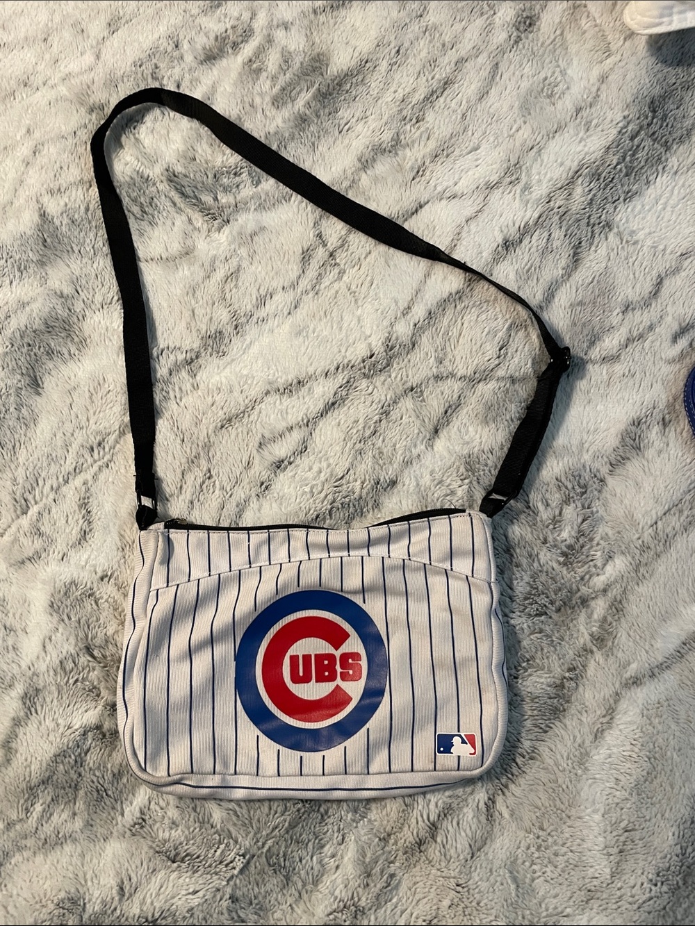 Chicago Cubs Pinstripe Crossbody Bag - White/Blue/Red Baseball Sporty